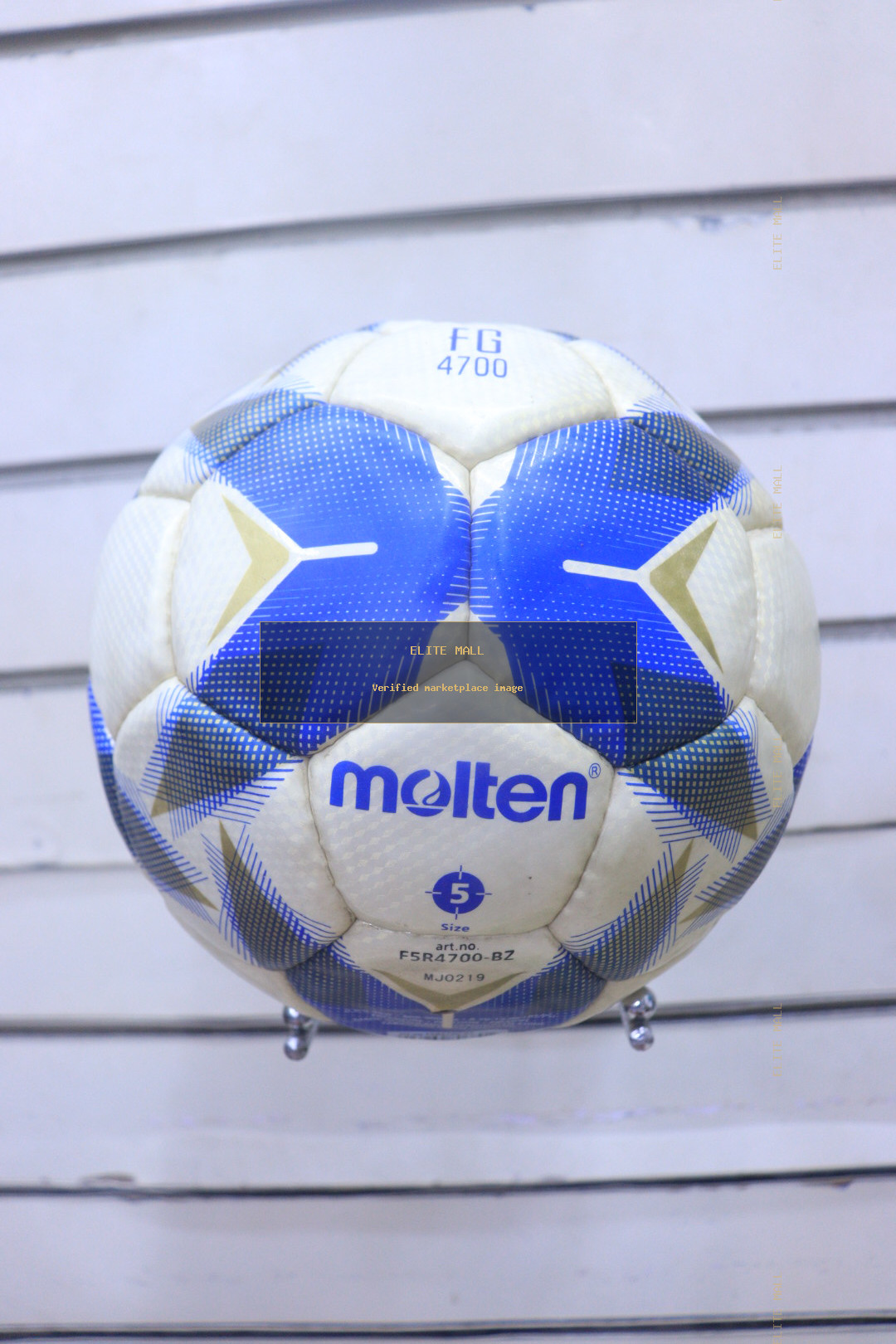 Molten F5R4700-BZ Football