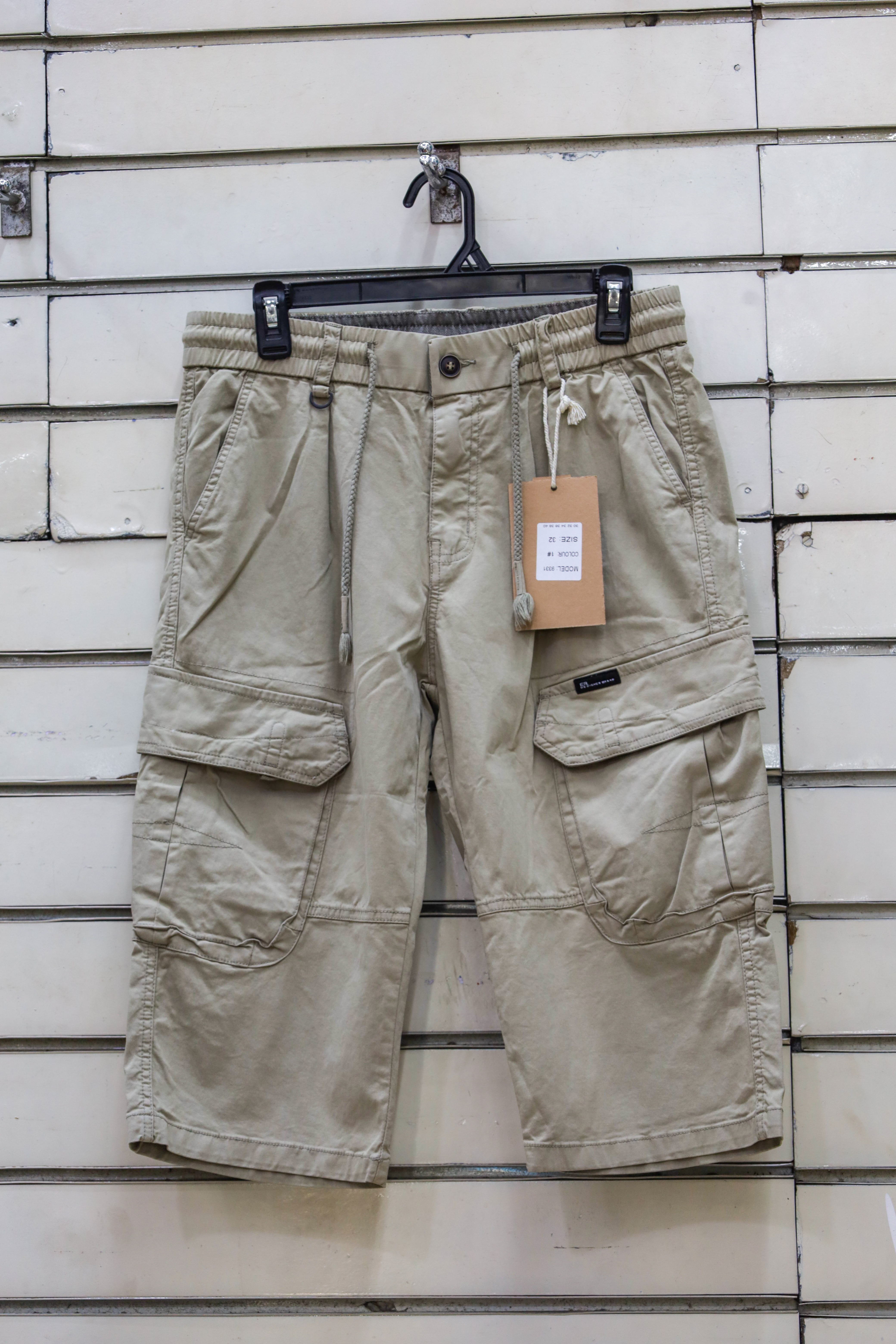 Cargo Shorts Model 9991 from CHAMPION STYLES
