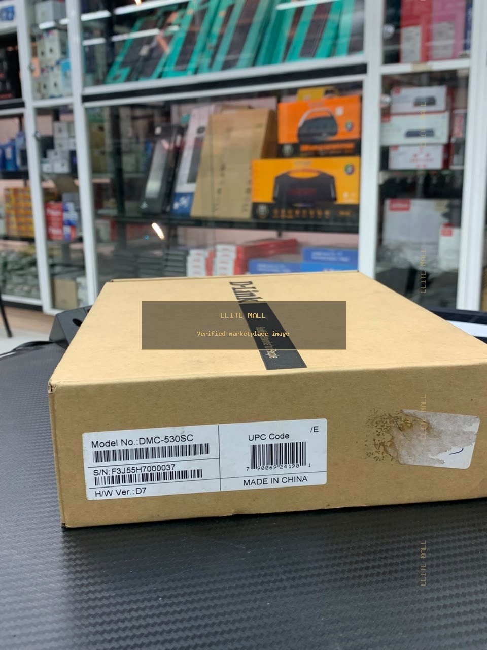 D-Link DMC-530SC Media Converter Box from Ken Computers