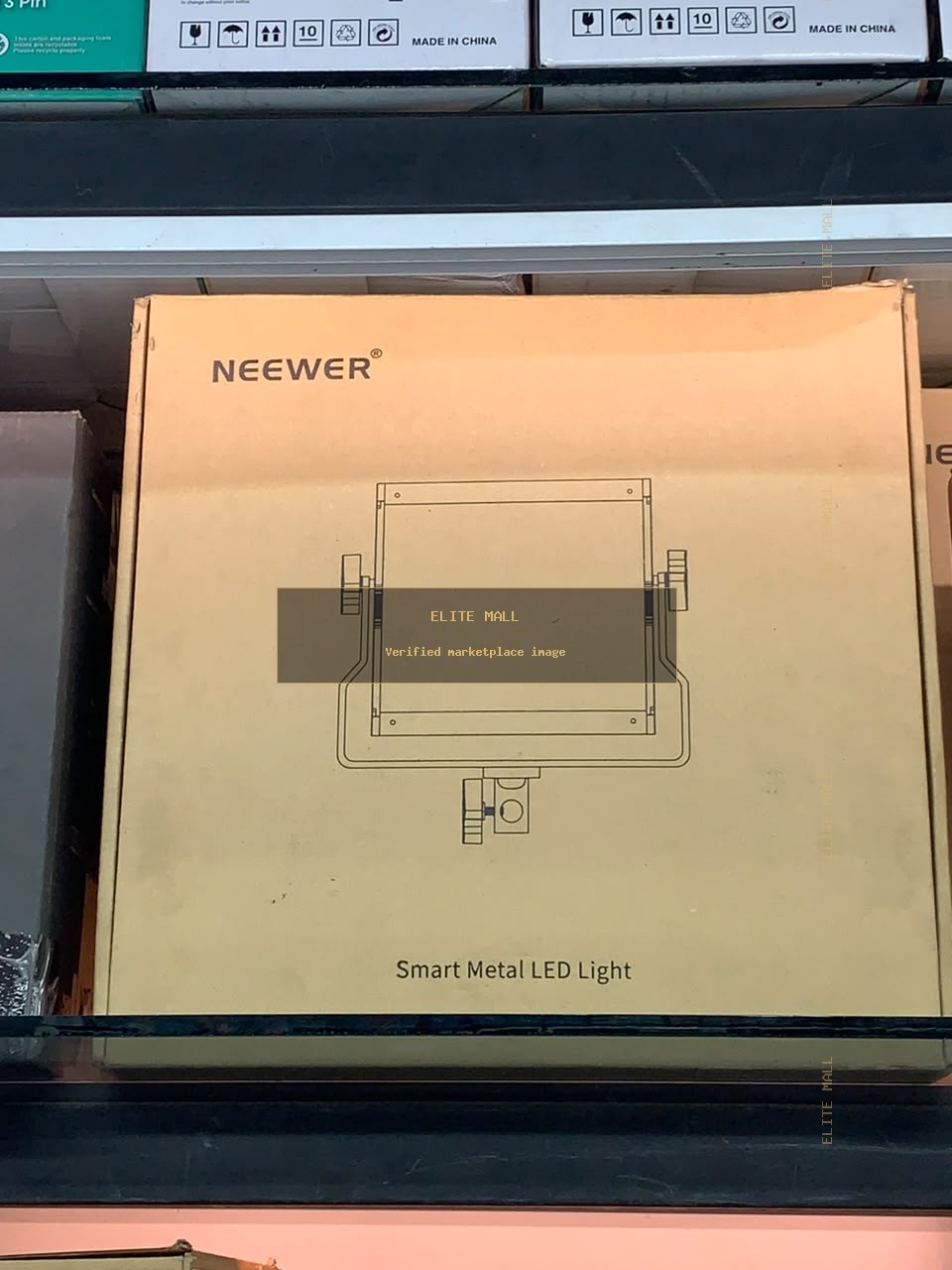 Neewer Smart Metal LED Light Box