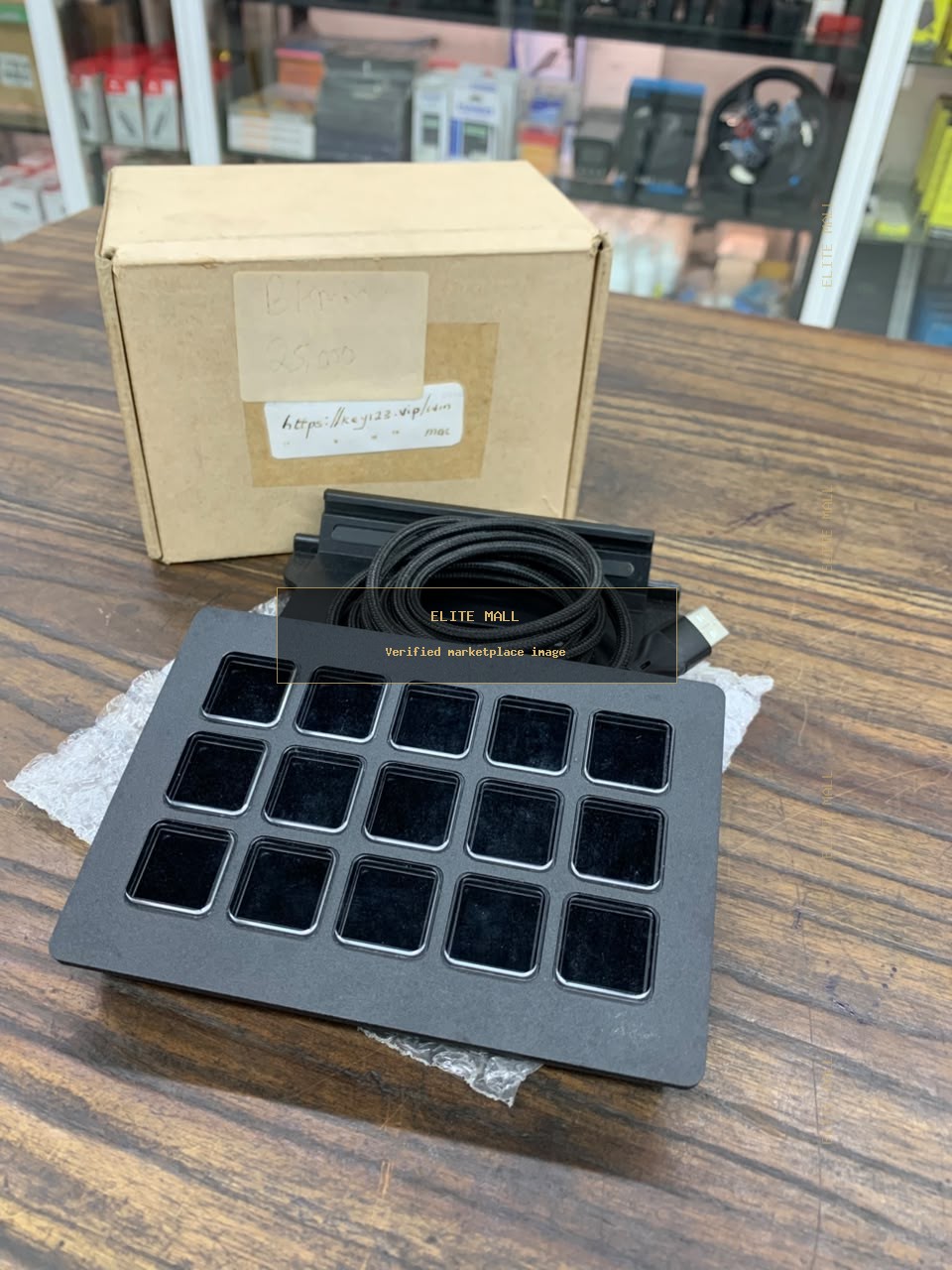 Custom Macro Pad Controller with Stand from Ken Computers