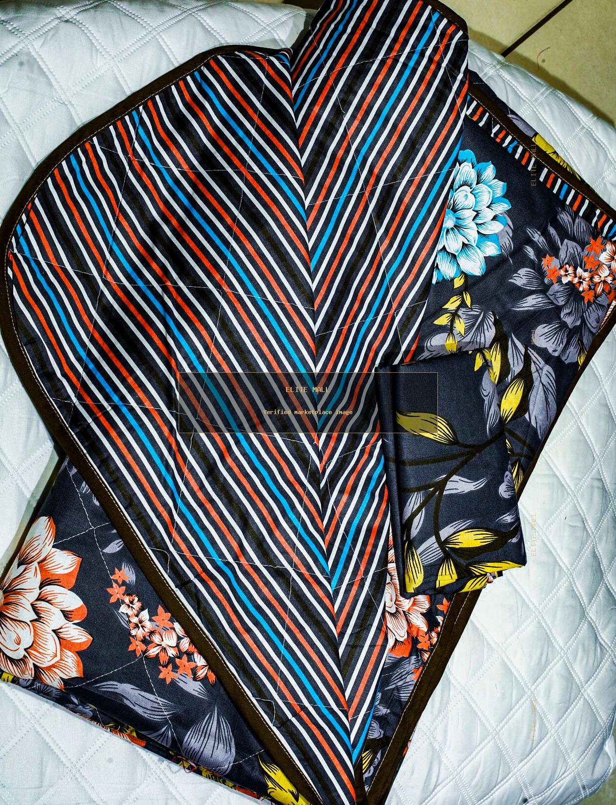 Black Stripe Floral Quilt Set