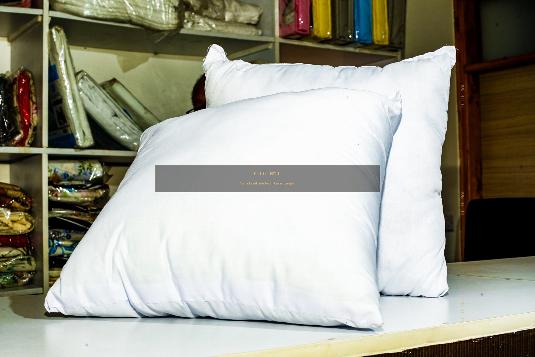 White  Throw pillow Pair