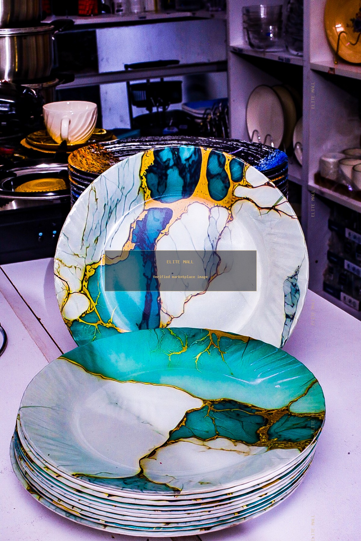 Oasis dinner plate-Mellamine from TALULY AMOURY HOUSEHOLDS