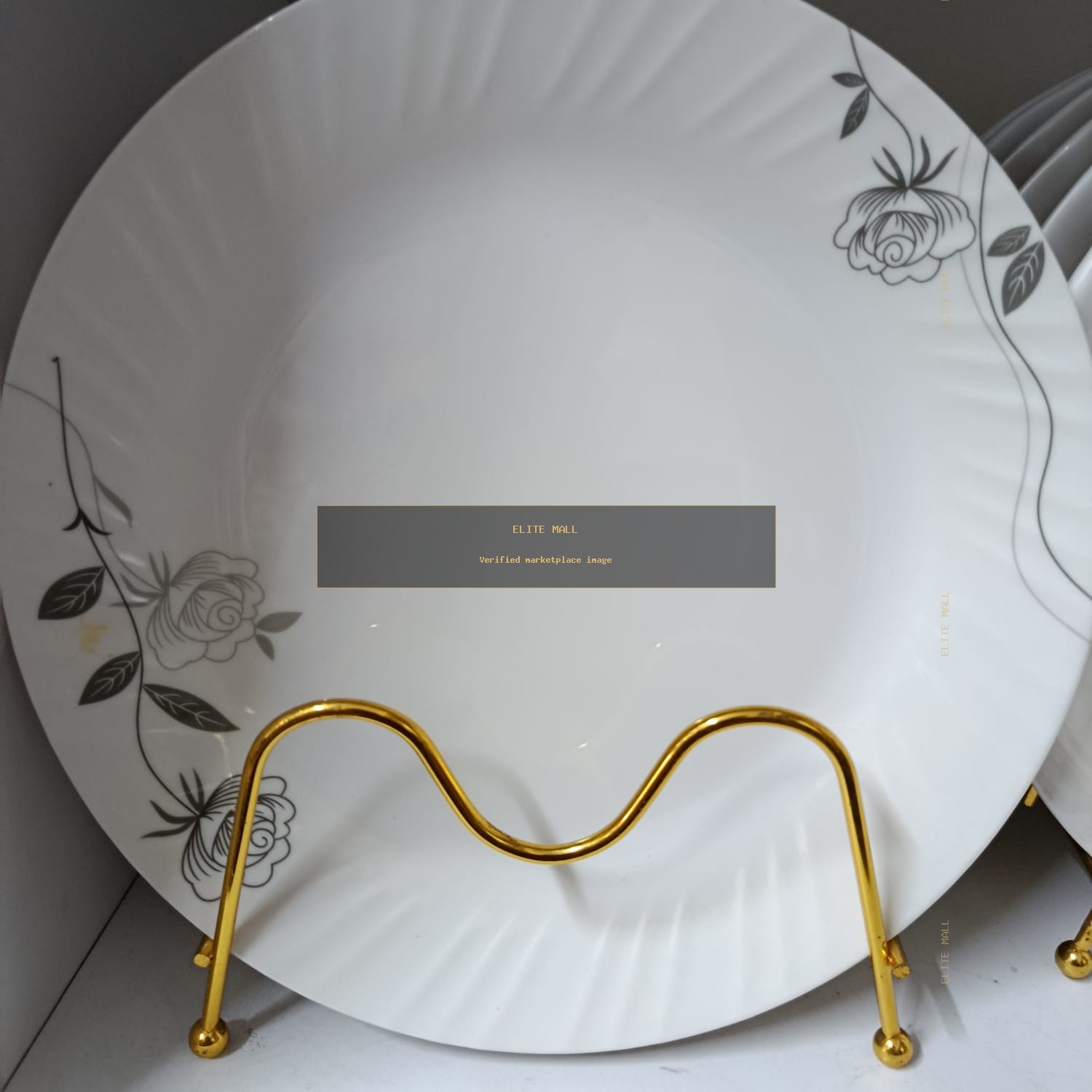 Oasis Mellamine Flower Plate from TALULY AMOURY HOUSEHOLDS